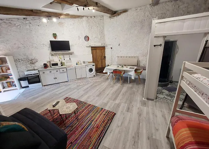 Les Maisons De Gaia Apartamento Tuchan